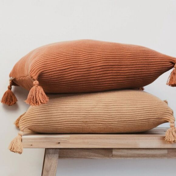 LUMI - Fall Cozy Pillow Cover - Rust Colored Ribbed Texture - Picture 6 of 7